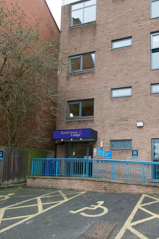 Redwings Lodge Wolverhampton Central Exterior photo